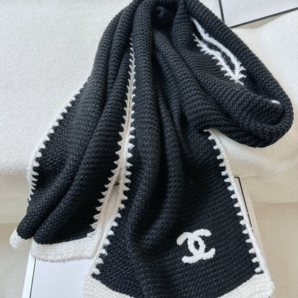 CHANEL 25S SCARF 200 IN CASHMERE 740365