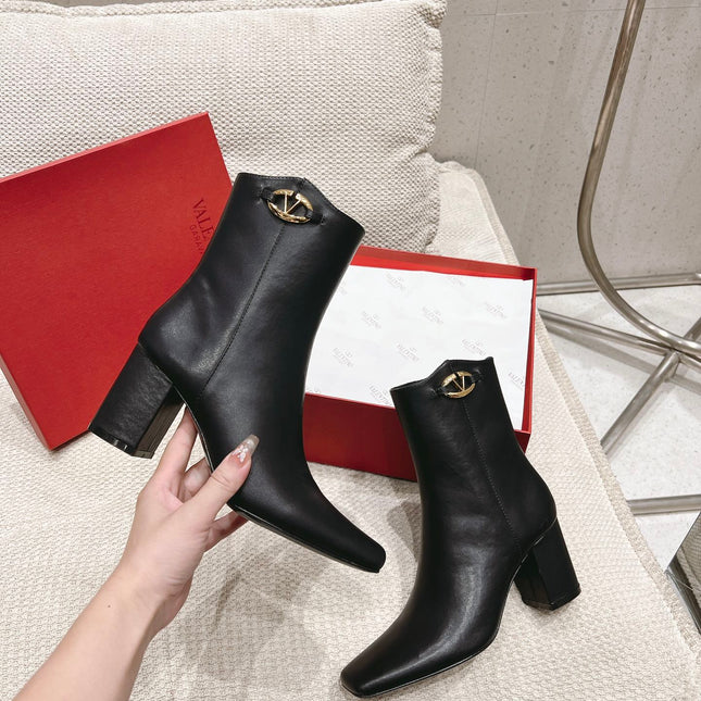 VLOGO THE BOLD EDITION ANKLE BOOT IN BLACK CALFSKIN 70MM