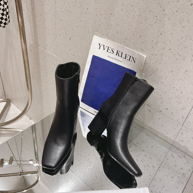 VLOGO THE BOLD EDITION ANKLE BOOT IN BLACK CALFSKIN 70MM