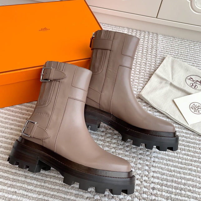 JAIME ANKLE BOOT IN CEDAR BROWN CALFSKIN