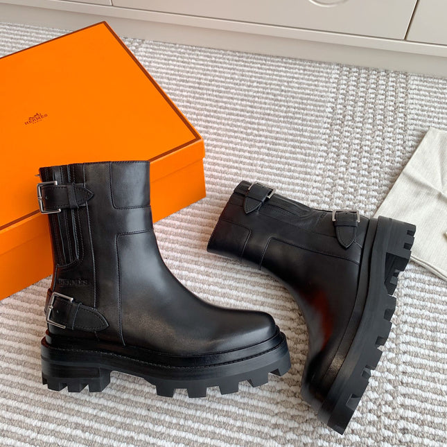 JAIME ANKLE BOOT IN BLACK CALFSKIN