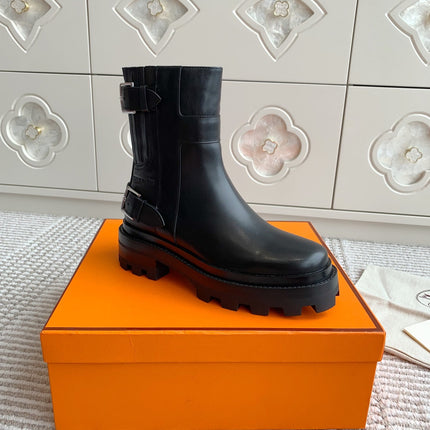 JAIME ANKLE BOOT IN BLACK CALFSKIN