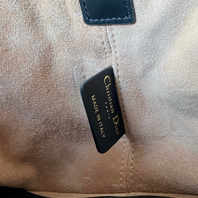 MINI TOUJOURS BAG 23 IN BEIGE CANNAGE CALFSKIN BLACK STRAP