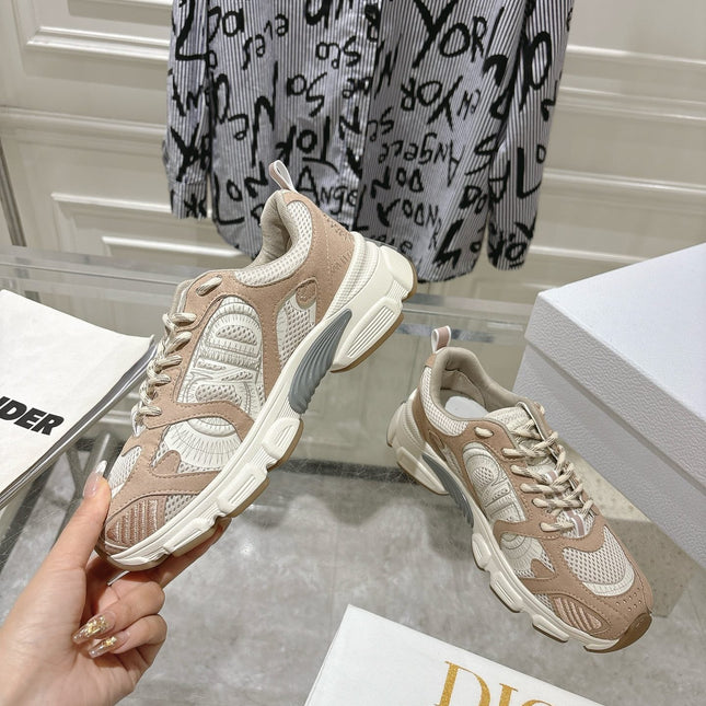DIOR 25S CHRONO SNEAKER 45MM IN MESH WITH WHITE AND LIGHT BROWN CALFSKIN