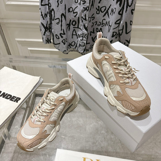 DIOR 25S CHRONO SNEAKER 45MM IN MESH WITH WHITE AND LIGHT BROWN CALFSKIN