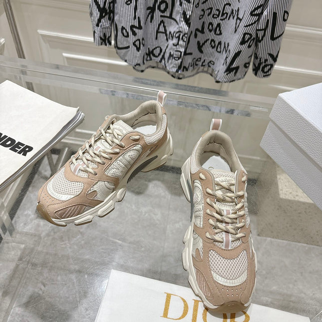 DIOR 25S CHRONO SNEAKER 45MM IN MESH WITH WHITE AND LIGHT BROWN CALFSKIN