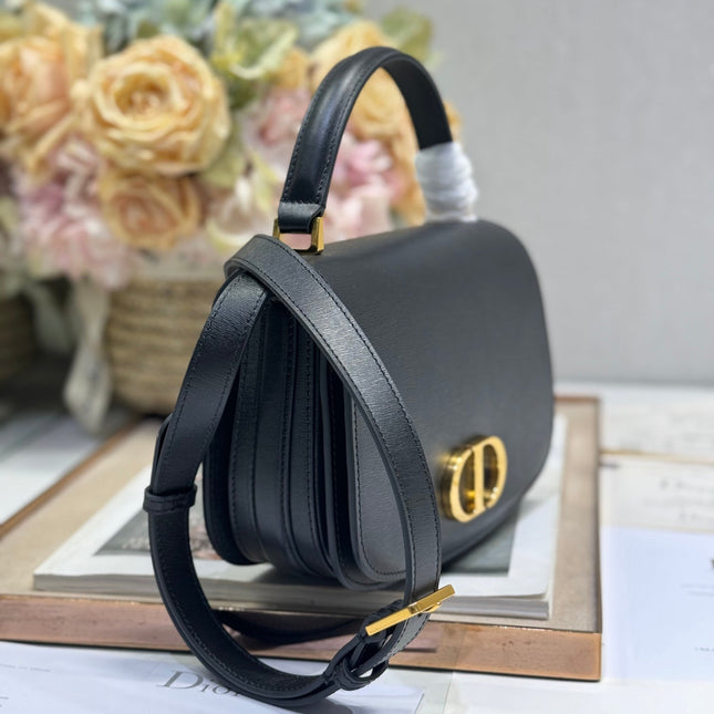 SMALL 19 MONTAIGNE AVENUE TOP HANDLE BAG BLACK SMOOTH CALFSKIN