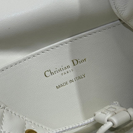 MEDIUM CARO BACKPACK 27 IN WHITE MACROCANNAGE LAMBSKIN