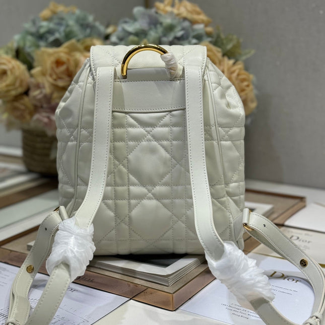 MEDIUM CARO BACKPACK 27 IN WHITE MACROCANNAGE LAMBSKIN