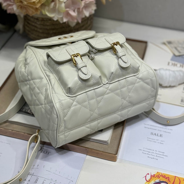 MEDIUM CARO BACKPACK 27 IN WHITE MACROCANNAGE LAMBSKIN