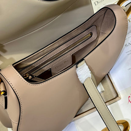 SADDLE BAG 25 WITH STRAP LATTE MEDIUM BROWN GRAINED CALFSKIN