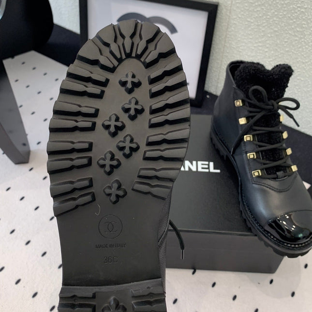 ANKLE BOOTS IN BLACK CALFSKIN 971629