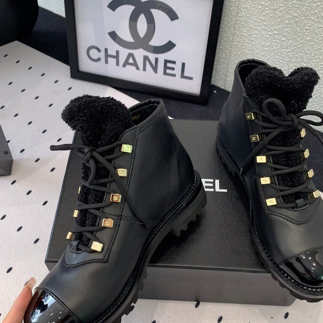 ANKLE BOOTS IN BLACK CALFSKIN 971629