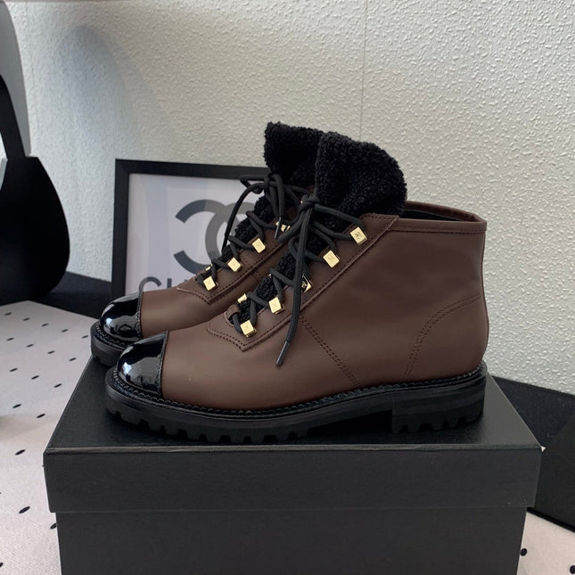 ANKLE BOOTS IN HICKORY BROWN CALFSKIN