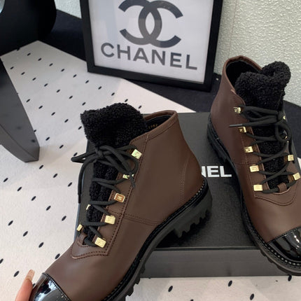 ANKLE BOOTS IN HICKORY BROWN CALFSKIN