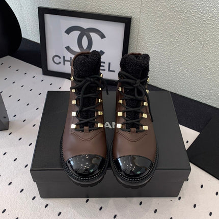 ANKLE BOOTS IN HICKORY BROWN CALFSKIN