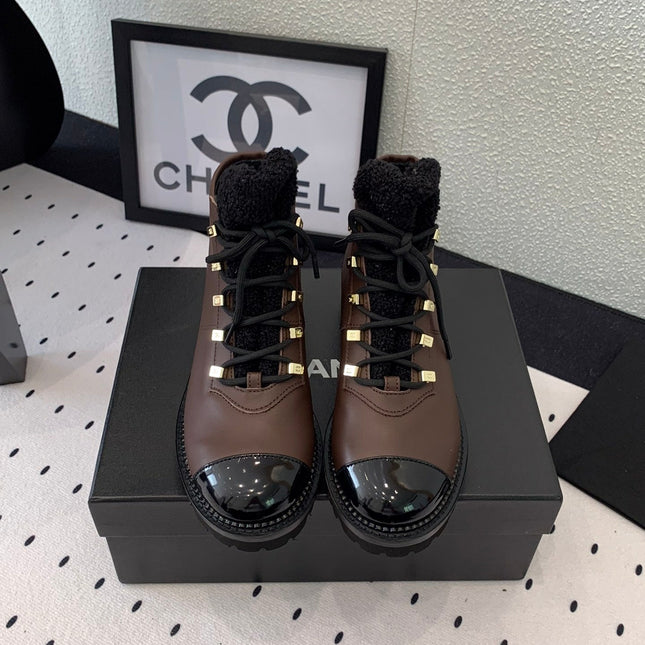 ANKLE BOOTS IN HICKORY BROWN CALFSKIN