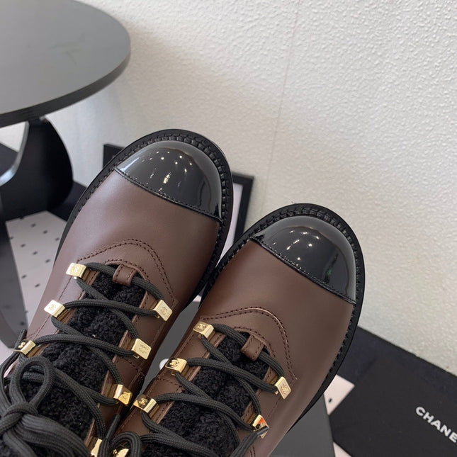 ANKLE BOOTS IN HICKORY BROWN CALFSKIN