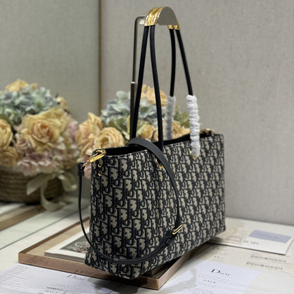 MEDIUM 37 TOUJOURS BAG IN BLACK MONOGRAM DENIM