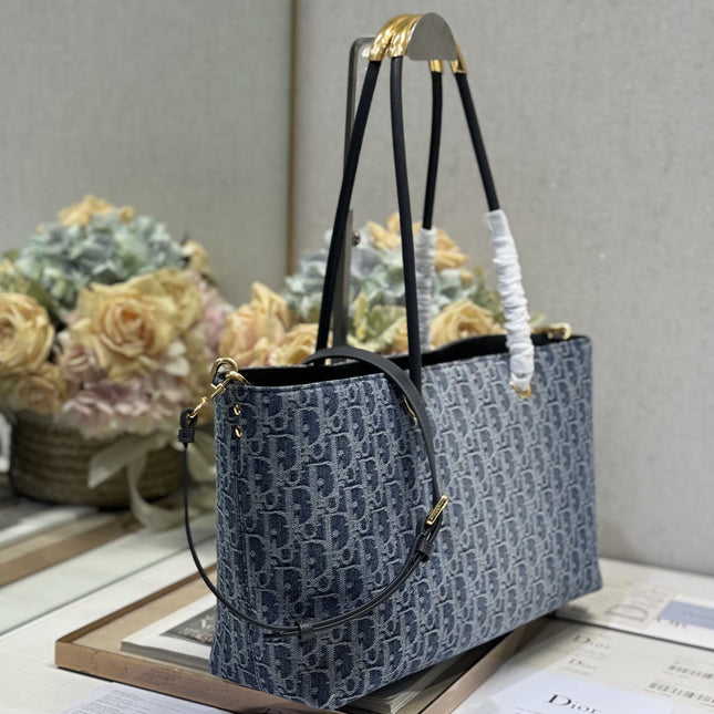MEDIUM 37 TOUJOURS BAG IN BLUE MONOGRAM DENIM