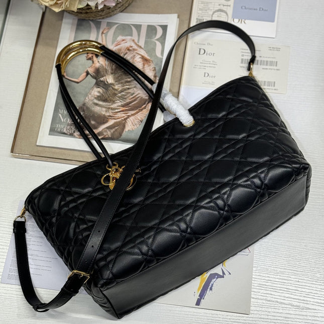 LARGE 41 TOUJOURS BAG IN BLACK MACROCANNAGE LAMBSKIN 221056