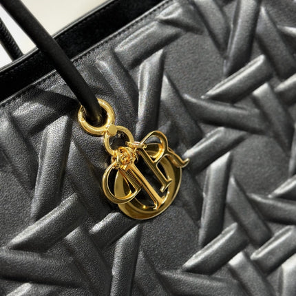 LARGE 41 TOUJOURS BAG IN BLACK MACROCANNAGE LAMBSKIN