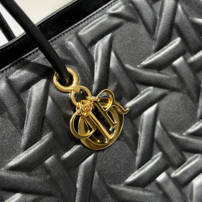 LARGE 41 TOUJOURS BAG IN BLACK MACROCANNAGE LAMBSKIN