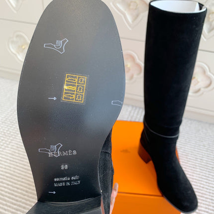 HM 25S TALL BOOTS 50 MM IN BLACK SUEDE WITH GOLD HARDWARE