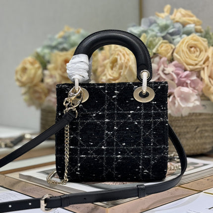 MINI 17 LADY BAG IN BLACK CANNAGE TWEED