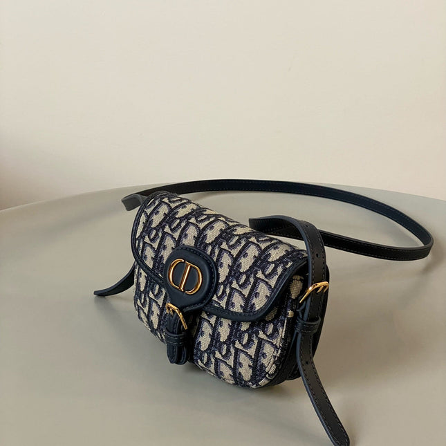 BOBBY EAST-WEST BAG 17 IN BLACK OBLIQUE JACQUARD