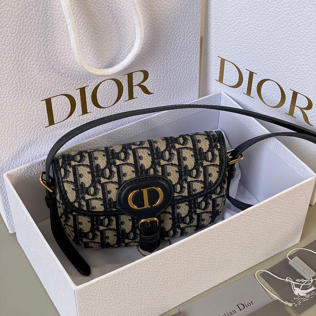 BOBBY EAST-WEST BAG 17 IN BLACK OBLIQUE JACQUARD