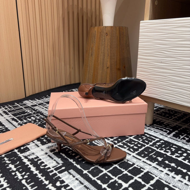 STRAP HIGH HEEL SANDALS IN CHOCOLATE SHINY LAMBSKIN