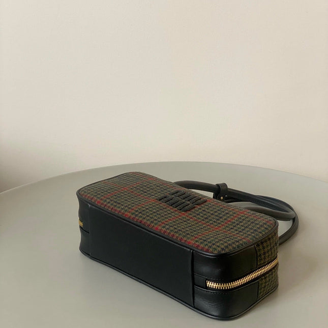 BEAU TOP HANDLE BAG 27 IN LODEN GREEN TARTAN AND BLACK LEATHER TRIM