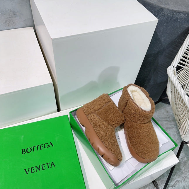 MINI ANKLE BOOT IN CHOCOLATE BROWN SHEARLING WITH ULTRA LIGHTWEIGHT RUBBER OUTSOLE