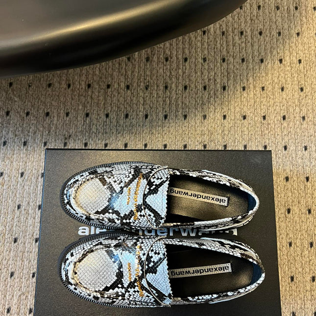 CARTER MID-HEEL 5 CM LUG LOAFER IN WHITE MIX BLACK GRAINED LAMBSKIN