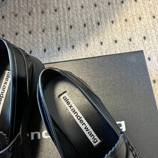 CARTER MID-HEEL 5 CM LUG LOAFER IN BLACK LAMBSKIN