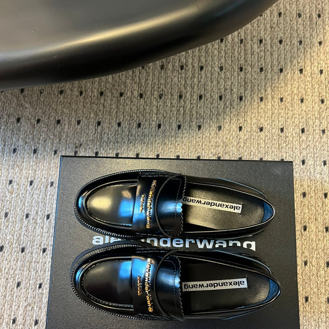 CARTER MID-HEEL 5 CM LUG LOAFER IN BLACK LAMBSKIN