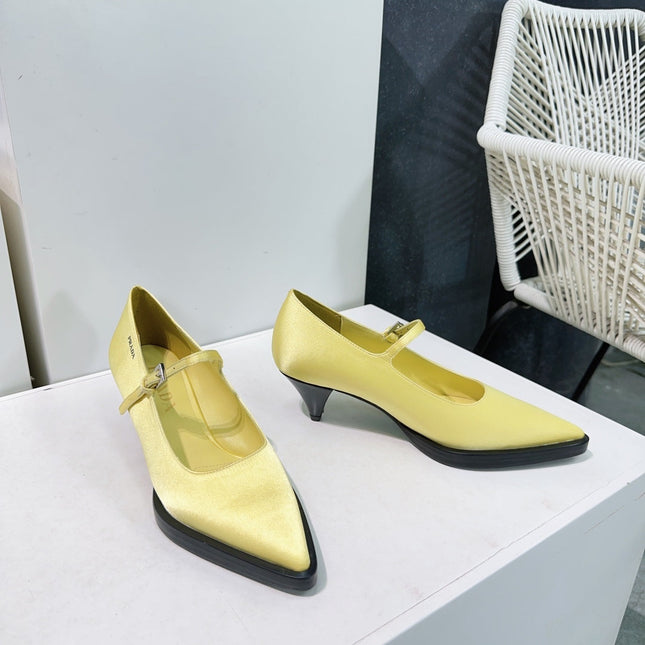 POINTED TOE MEDIUM HEEL PUMPS IN YELLOW SILK