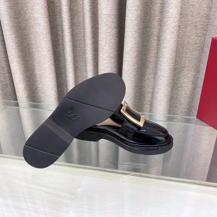 VIV' RANGERS MULES IN BLACK PATENT CALFSKIN GOLD BUCKLE