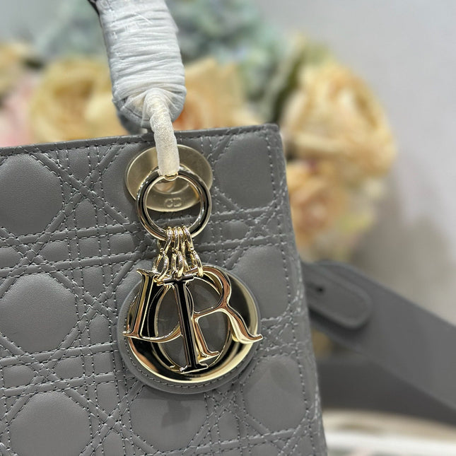 LADY SMALL BAG 20 IN GREY MACROCANNAGE LAMBSKIN GOLD HARDWARE