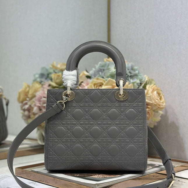 LADY SMALL BAG 24 IN GREY MACROCANNAGE LAMBSKIN GOLD HARDWARE