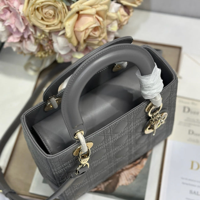 LADY SMALL BAG 24 IN GREY MACROCANNAGE LAMBSKIN GOLD HARDWARE
