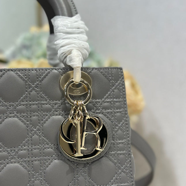 LADY SMALL BAG 24 IN GREY MACROCANNAGE LAMBSKIN GOLD HARDWARE