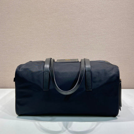 TRAVEL BAG 40 IN BLACK WATERPROOF FABRIC GOLD PADLOCK