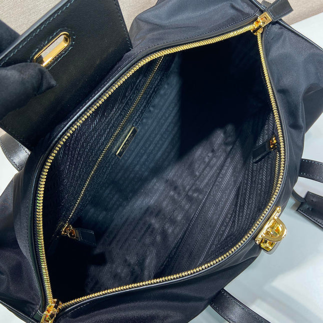 TRAVEL BAG 40 IN BLACK WATERPROOF FABRIC GOLD PADLOCK