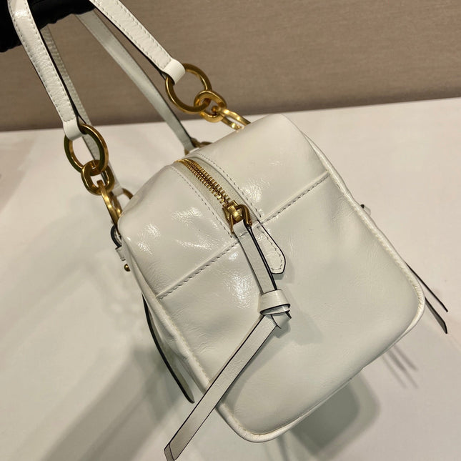 LARGE RECTANGULAR BAG 30 IN WHITE OIL WAX LAMBSKIN GOLD HARDWARE