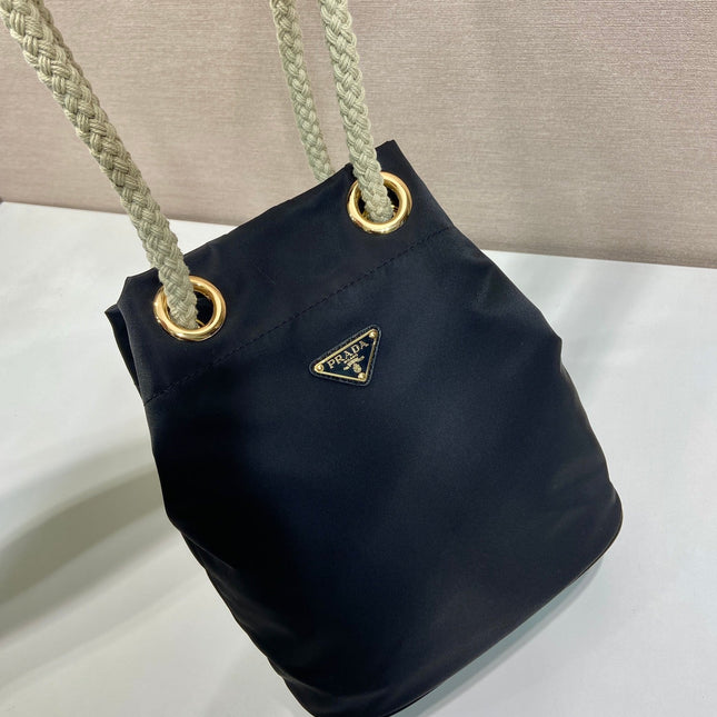 BUCKET BAG 28 IN BLACK RE-NYLON GOLD LOGO