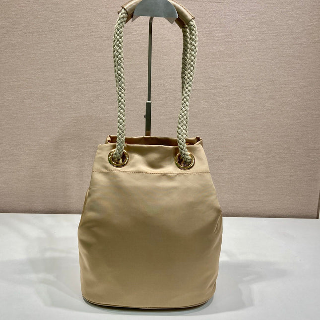 BUCKET BAG 28 IN BEIGE RE-NYLON GOLD LOGO