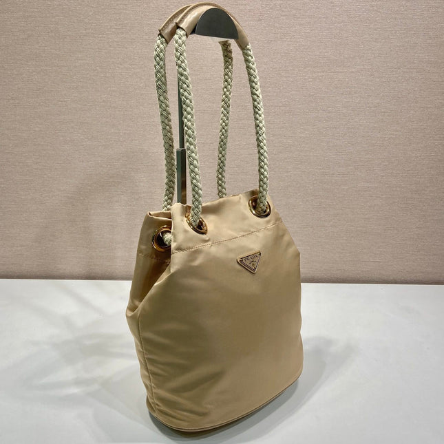 BUCKET BAG 28 IN BEIGE RE-NYLON GOLD LOGO