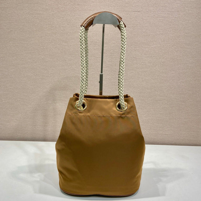 BUCKET BAG 28 IN SEPIA BROWN RE-NYLON GOLD LOGO